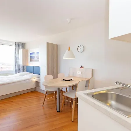 Lord Nelson App 620 Apartment *